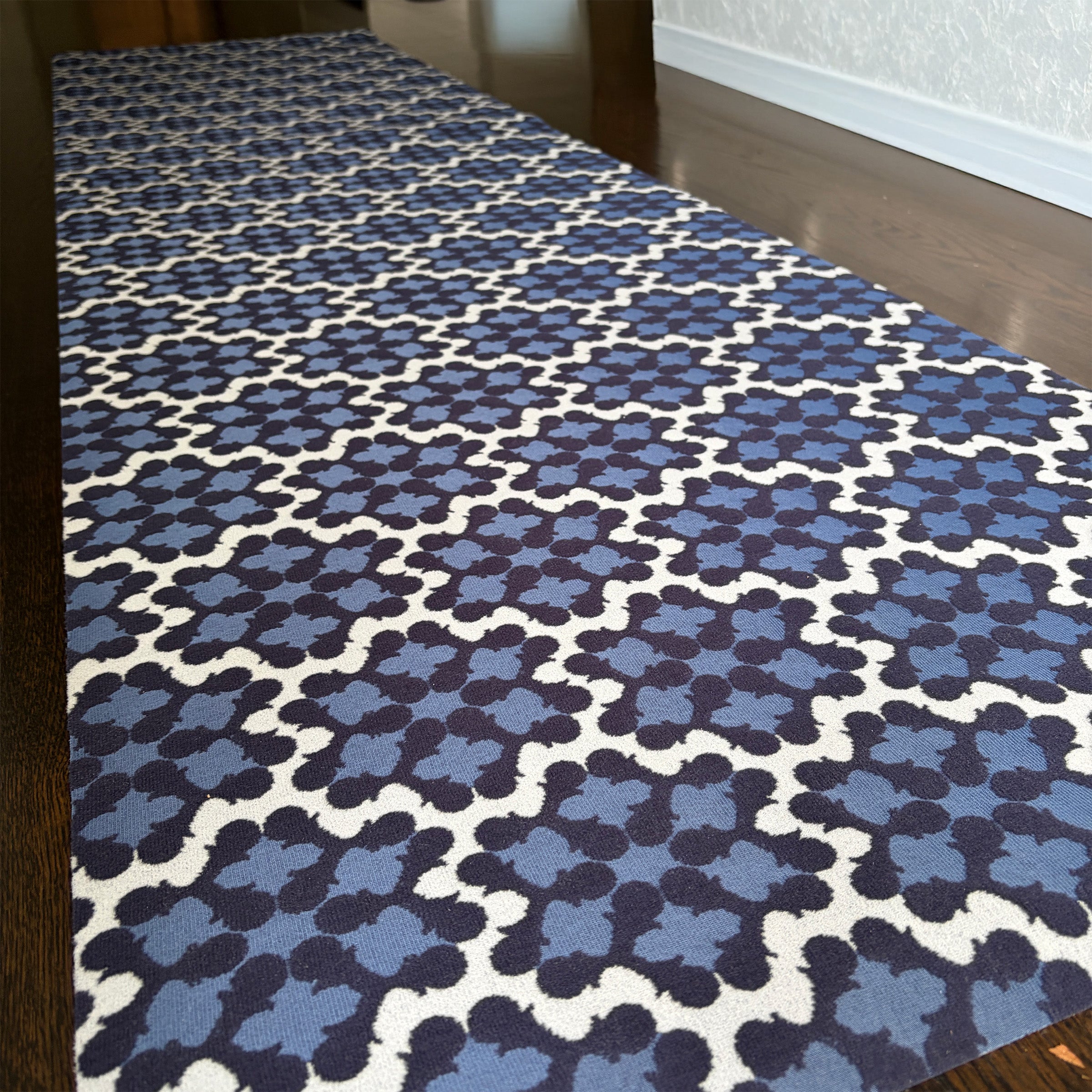 The Insider - Minuet (Midnight) / XL Runner