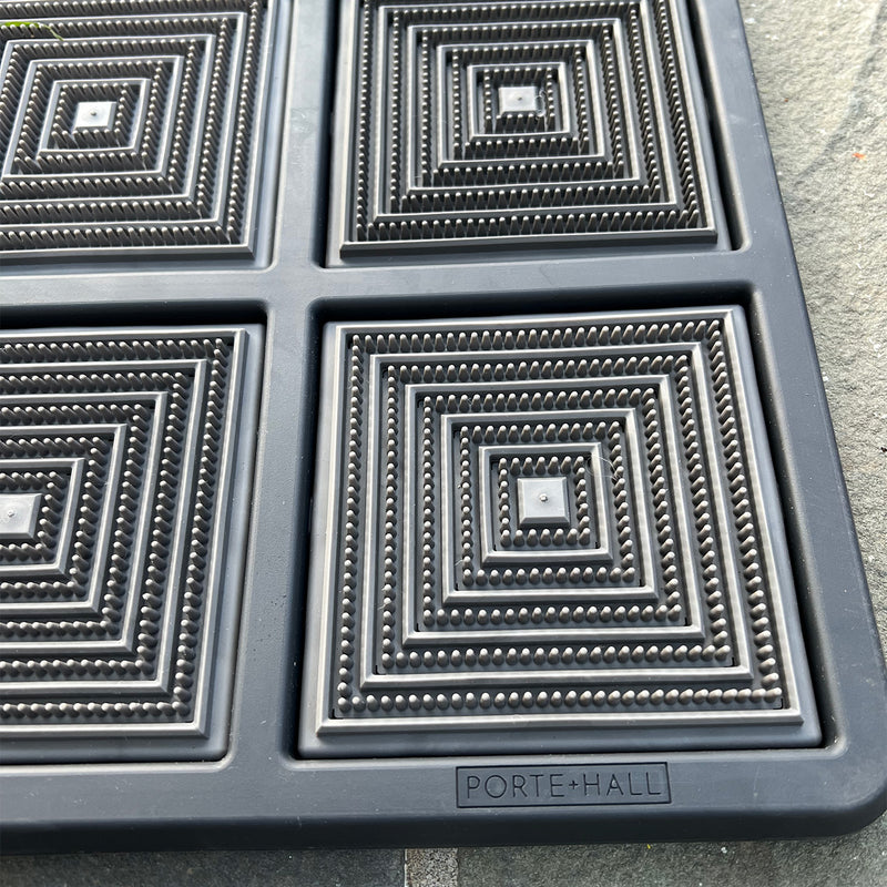 The Outlier - Charcoal / Doormat
