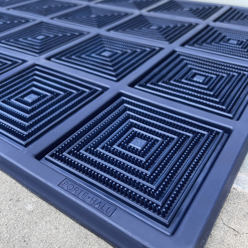 The Outlier - Marine / Doormat