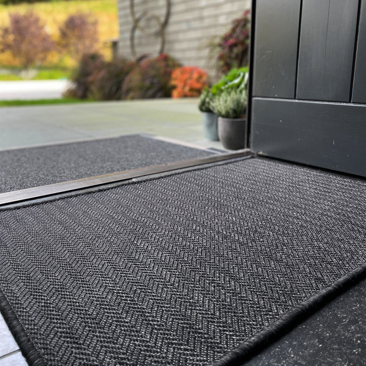 The Innerweave - Chevron (Dark Grey) / Doormat