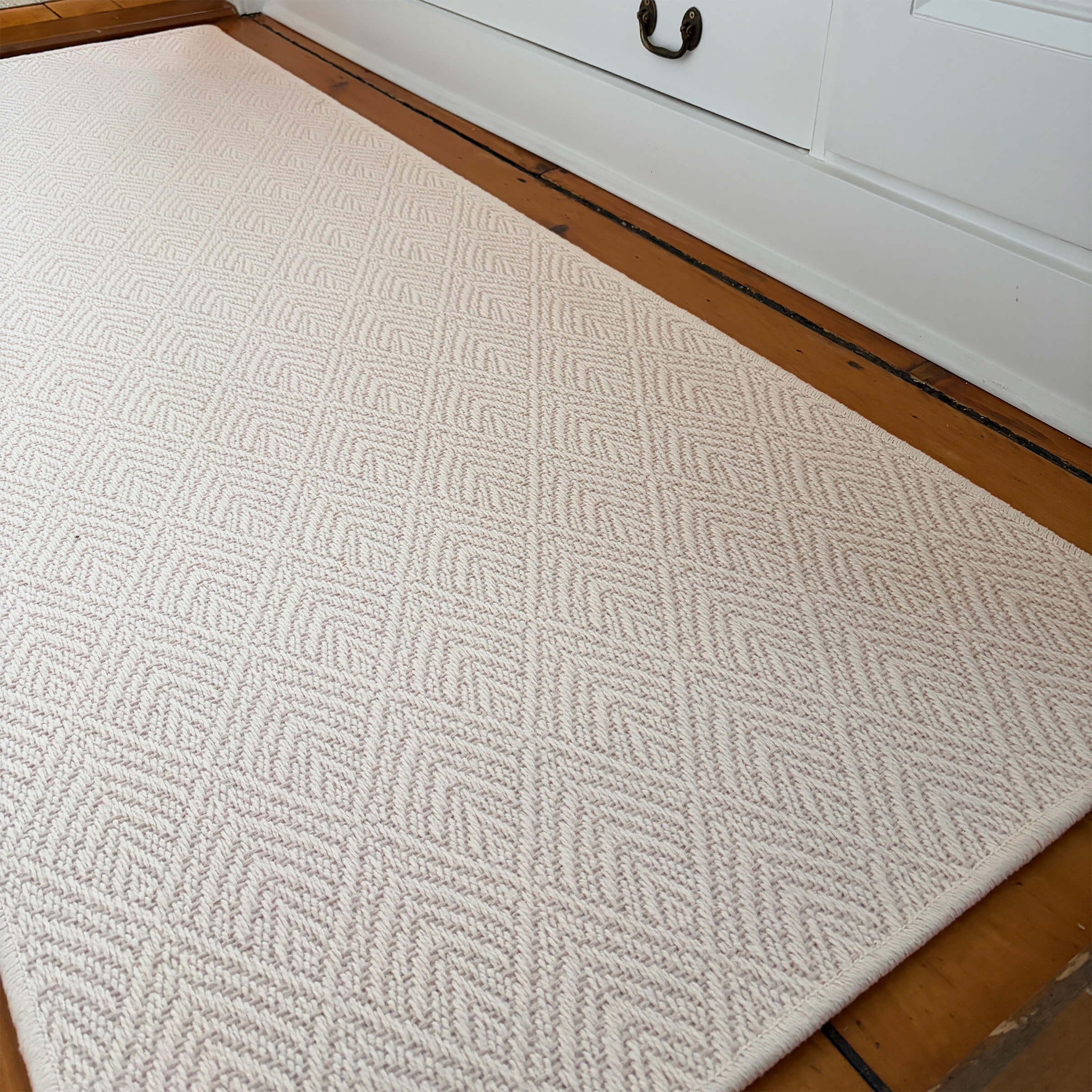 The Everweave - Feathercrest (Parchment) / Runner