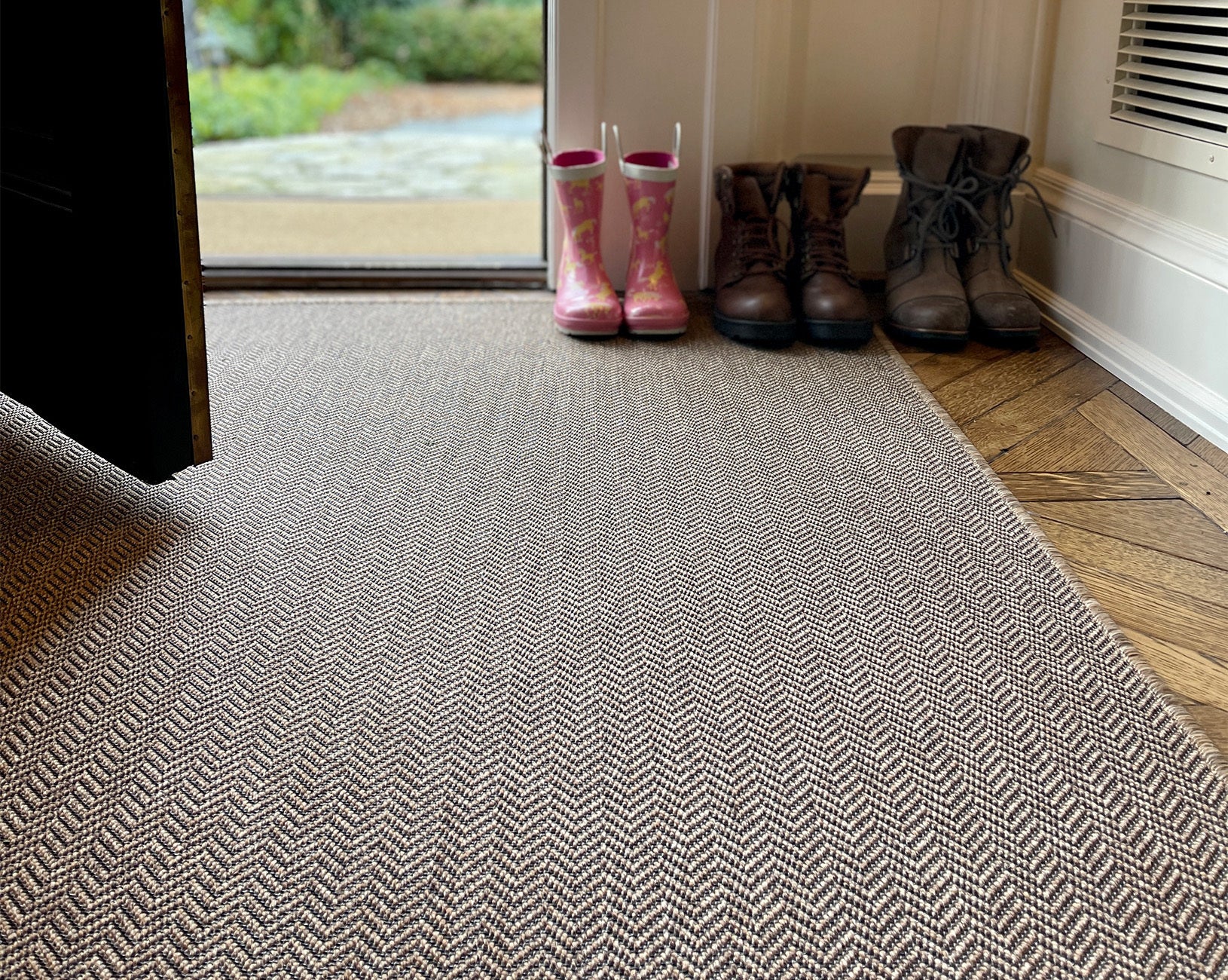 How to Choose the Best Indoor Outdoor Doormats for Form and