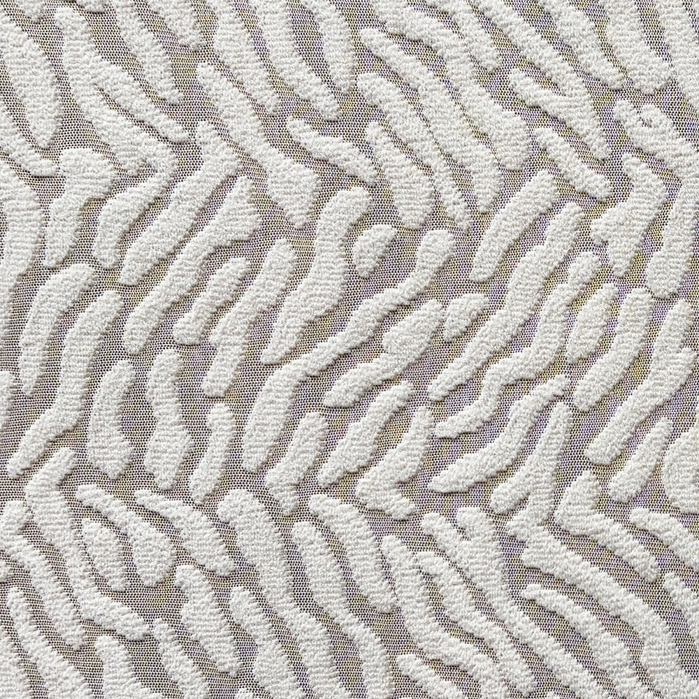 The Insider - Tigress (Almond) / Swatch