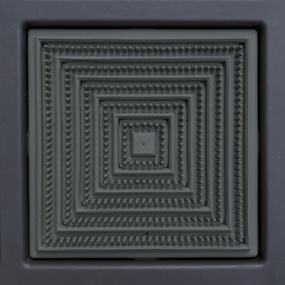 The Outlier - Nori / Swatch